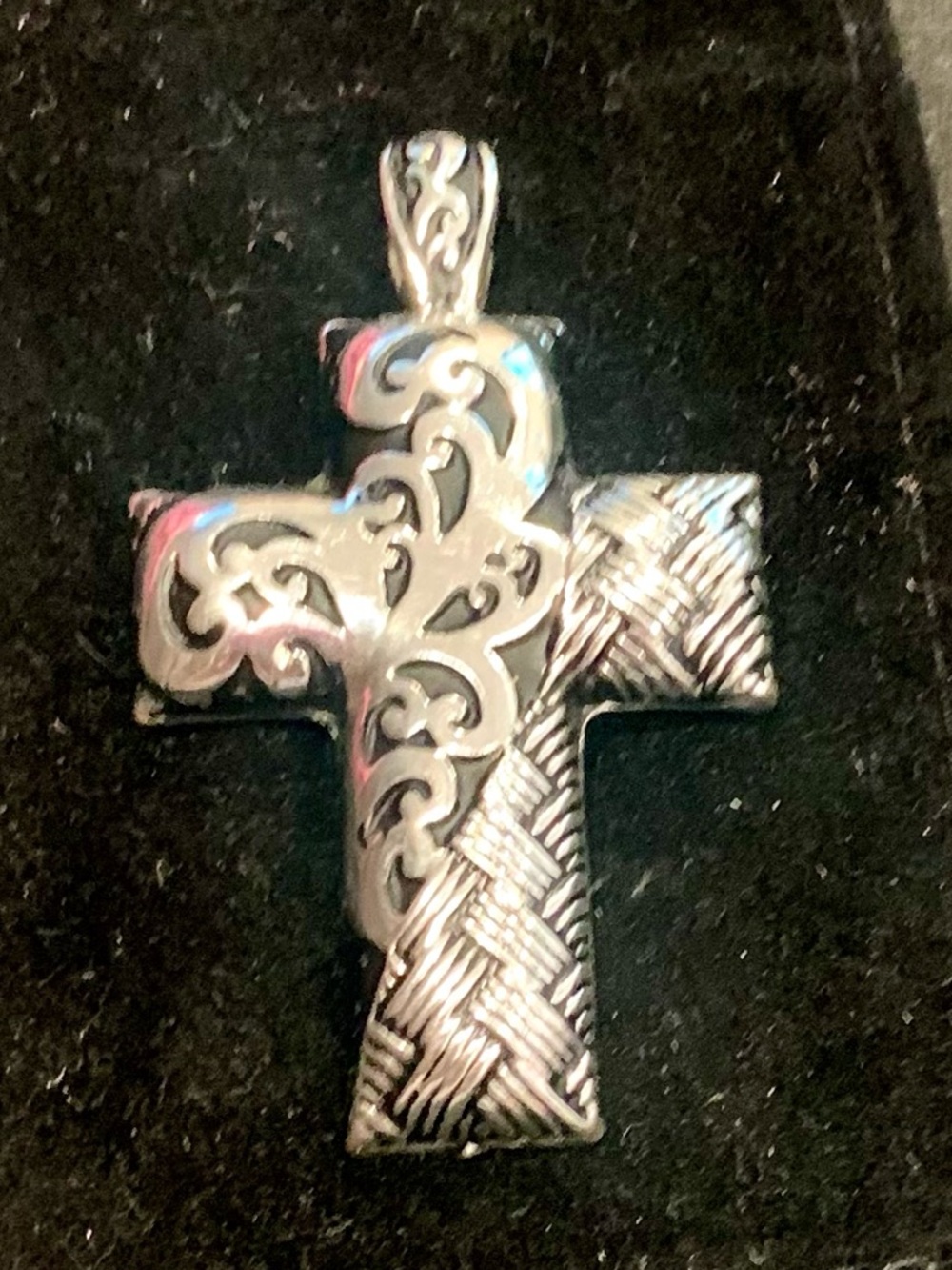 Intricate Silver Cross Pendant - Filigree & Woven Texture